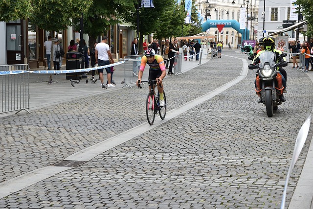 让同曦感受 让同曦感受